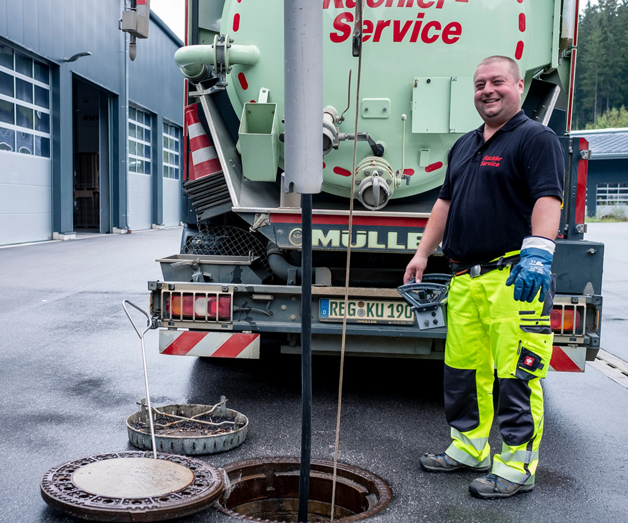 Kanalreinigung in Roden mit professioneller Ausrüstung